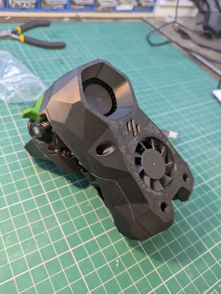 picture of assembled custom 3D printer extrusion head