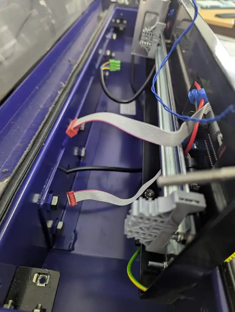 picture of ribbon cables inside sign not connected to anything