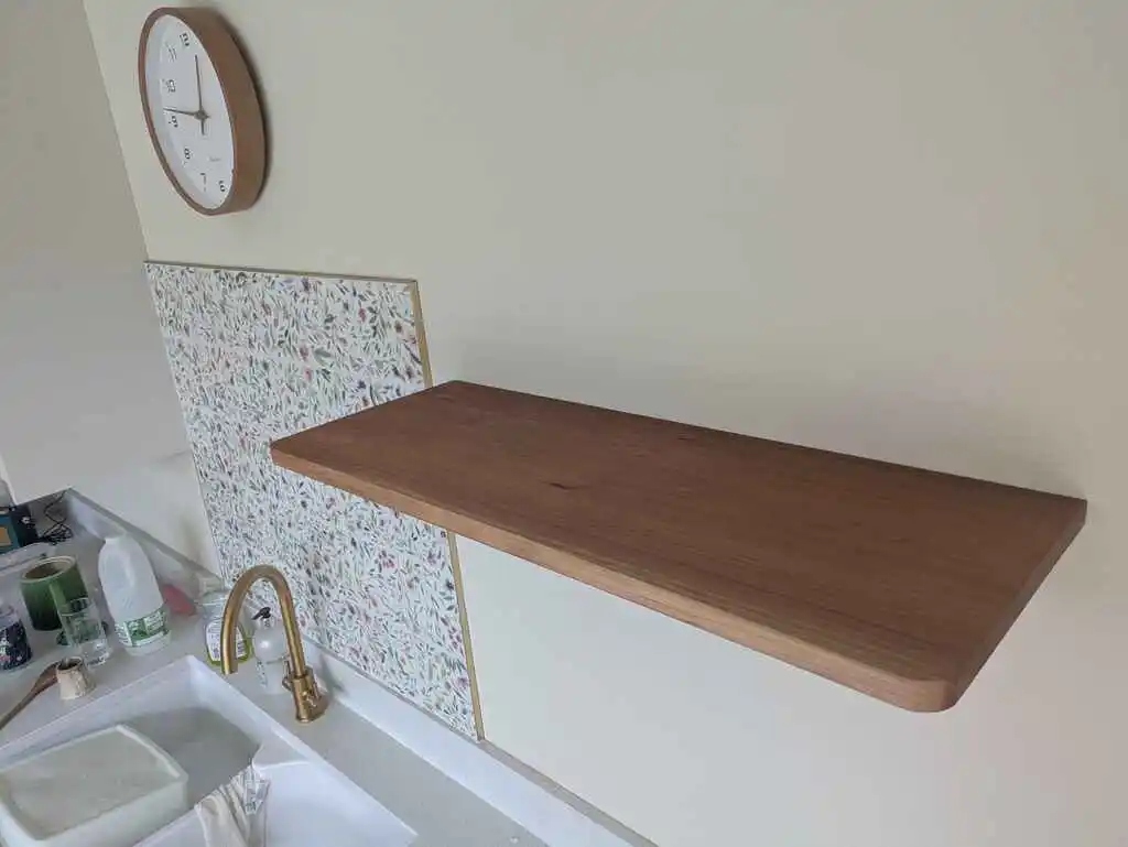 picture of hardwood shelf from above