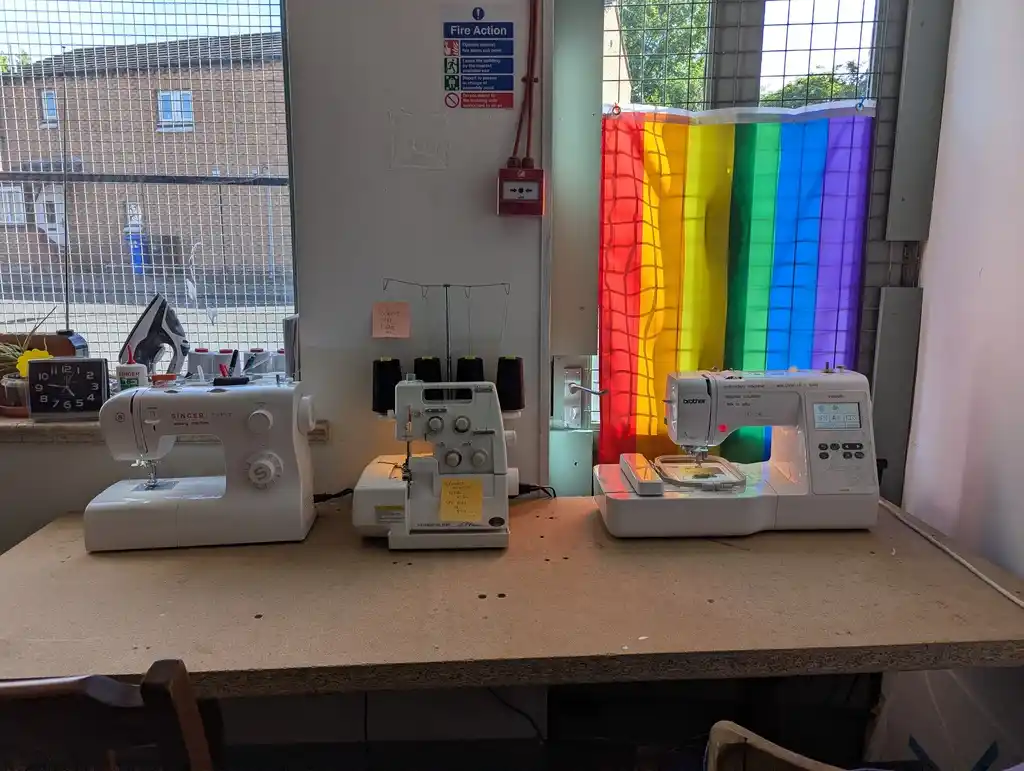 alifeee_embroidery-machine_2.webp