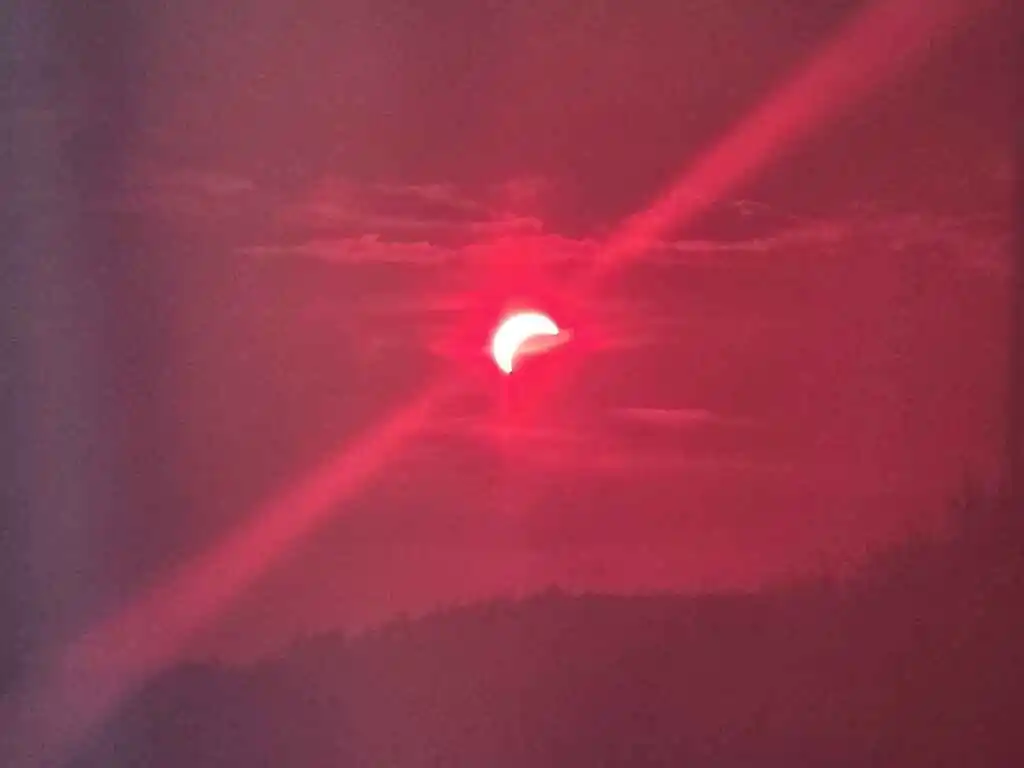 eclipse_02.webp